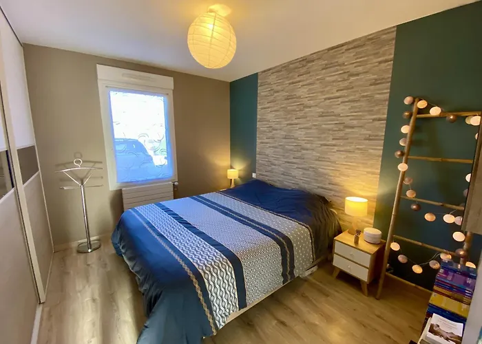 Maison Chic Avec Jacuzzi & Jardin Paisible Сasa de vacaciones